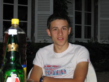 voila mon fr&egrave;re &agrave; une soir&eacute;e entre potes :
